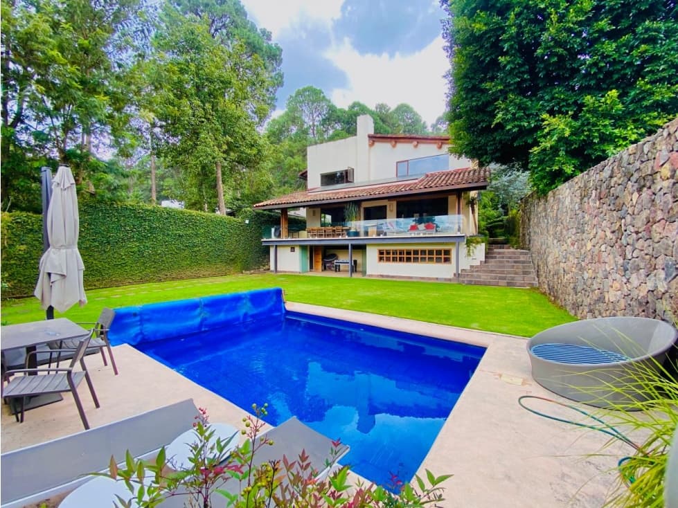 HERMOSA CASA EN VENTA EN AVANDARO — foto 1