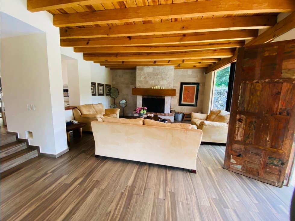 HERMOSA CASA EN VENTA EN AVANDARO — foto 2