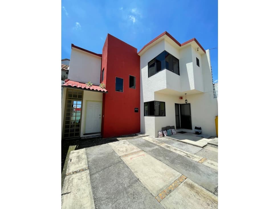 SE RENTA CASA EN LOMAS DEL TZOMPANTLE,CUERNAVACA — foto 1