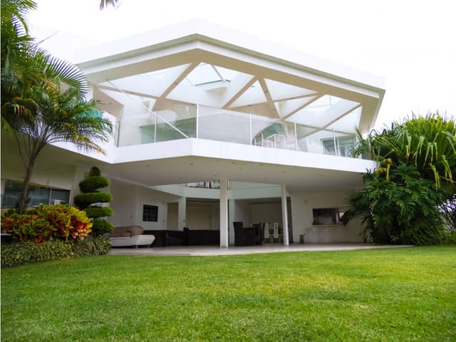 EN VENTA EXCLUSIVA RESIDENCIA DE LUJO EN CUERNAVACA.
