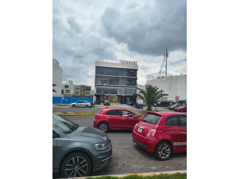 EDIFICIO COMERCIAL EN VENTA ZONA PLATEADA — foto 1