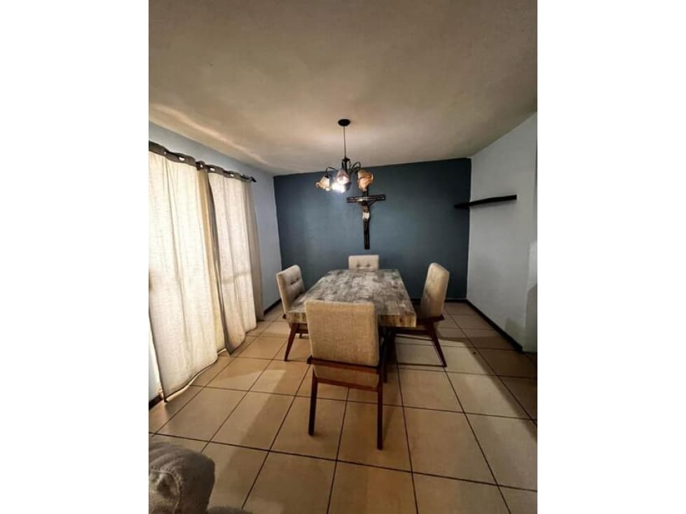 VENTA DE CASA, COL. EL BALUARTE, NORTE DE SALTILLO COAHUILA — foto 2