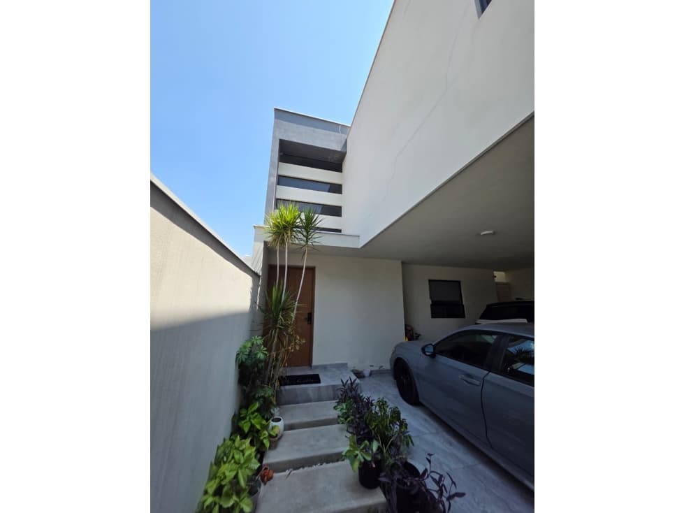 CASA EN VENTA CUMBRES ELITE — foto 3