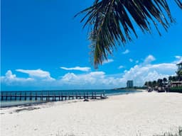 Oportunidad de venta departamento en Punta Sam con vista a la marina