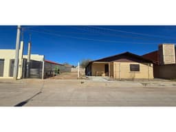 Casa / Campamento en Renta en calle del parque col Nuevo Cananea