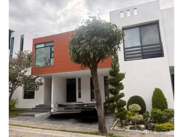 Casa en Venta en Lomas de Angelópolis Parque Durango