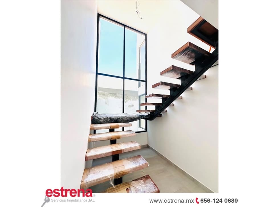 CASA DE DOBLE ALTURA EN NUEVO DESARROLLO — foto 6