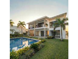 RESIDENCIA DE ALTO NIVEL EN PARAÍSO COUNTRY CLUB EMILIANO ZAPATA