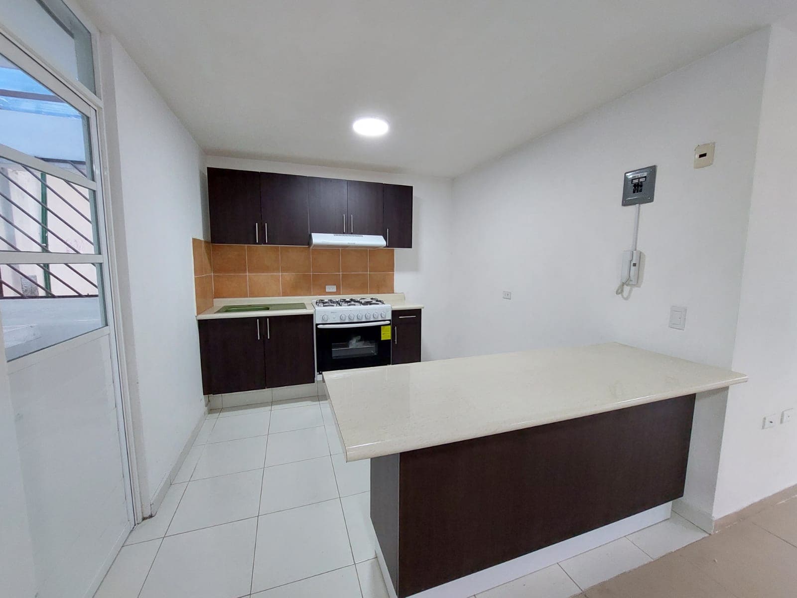 Departamentos En Venta En Bugambilias Cerca De Avenida Margaritas — foto 5