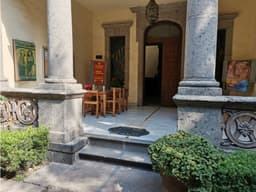 RENTA CASA CON USO DE SUELO COL. JUAREZ
