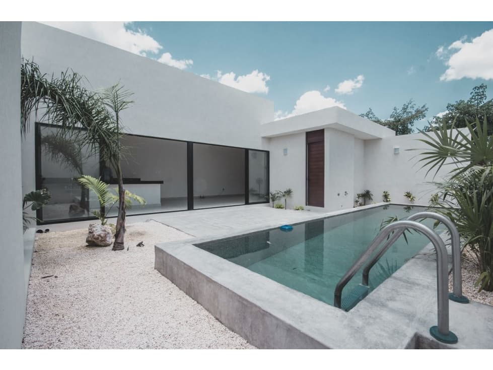 EN VENTA CASA DE UNA PLANTA EN PRIVADA MERIDA YUCATAN — foto 1