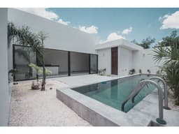 EN VENTA CASA DE UNA PLANTA EN PRIVADA MERIDA YUCATAN