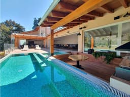 Casa en Venta en la Peña Valle de Bravo