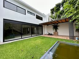 Casa en Fraccionamiento en Rancho Cortes Cuernavaca - SIL-809-Fr