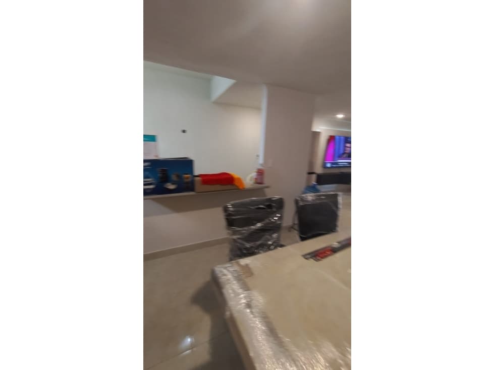 CASA NUEVA DE 3 NIVELES EN GALAXIAS TARIMBARO — foto 2