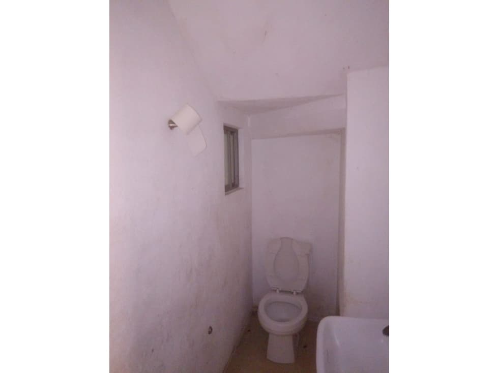HERMOSA CASA EN REAL UNIVERSIDAD — foto 4