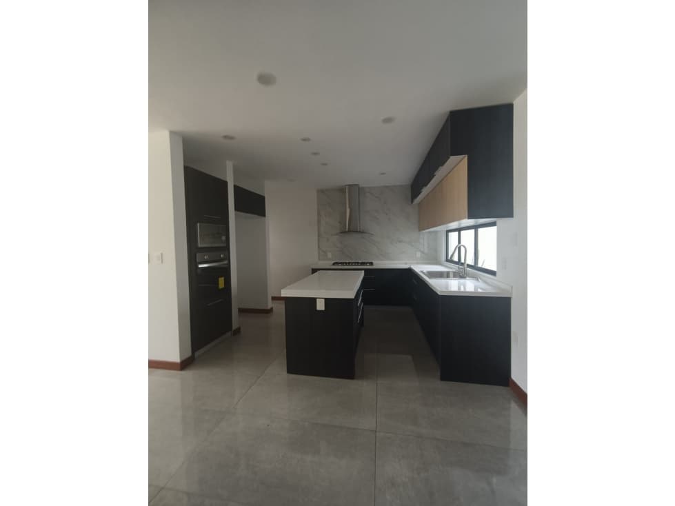 CASA RESIDENCIAL EN VENTA AL SUR DE PACHUCA, HGO — foto 2
