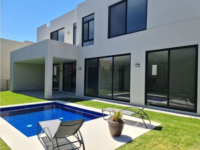 El Campanario: Residencia de Autor, Alberca Propia, Luxury y Premium.