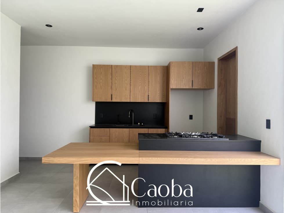IMPRESIONANTE CASA EN ESQUINA — foto 5