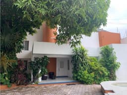 RENTA CASA 4 RECAMARAS EN AV LAS AMERICAS CIUDAD DEL CARMEN