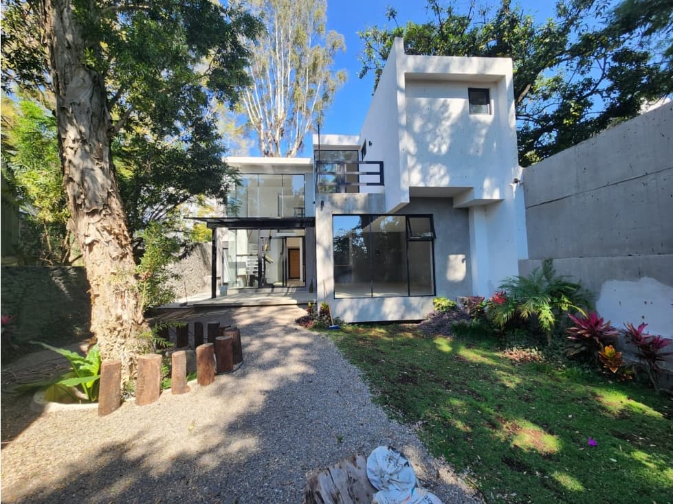 CASA NUEVA MINIMALISTA EN VENTA | LOMAS DE LA SELVA, CUERNAVACA — foto 1