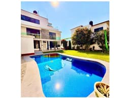 Casa en Venta con Alberca en Residencial La Palma