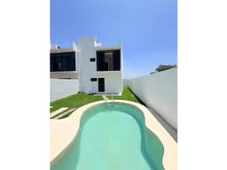 CASA EN VENTA ZONA TEQUESQUITENGO CON VISTA AL LAGO