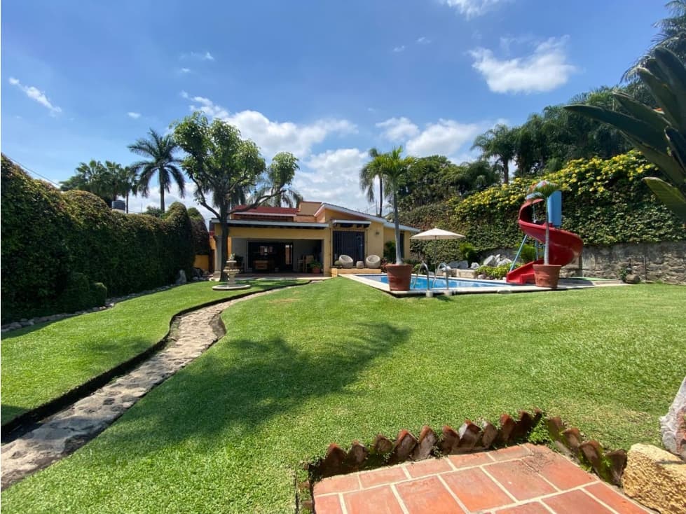 Casa en Venta de 1 Nivel en Jardines de Cuernavaca — foto 1