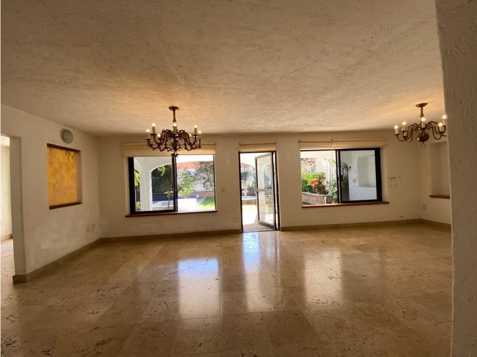Amplia Casa en Venta en Jardines de Cuernavaca Zona Dorada — foto 5