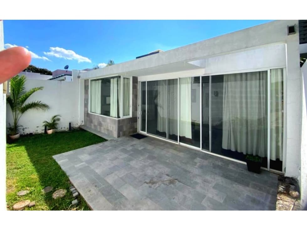 VENTA EXCELENTE CASA EN CORINTO. JARDÍN Y PATIO PROPIOS — foto 4