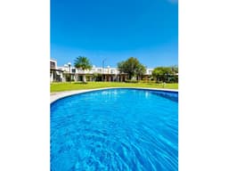 Casa en Privada con Alberca y Vigilancia 24/7 en Santa Fe, Xochitepec