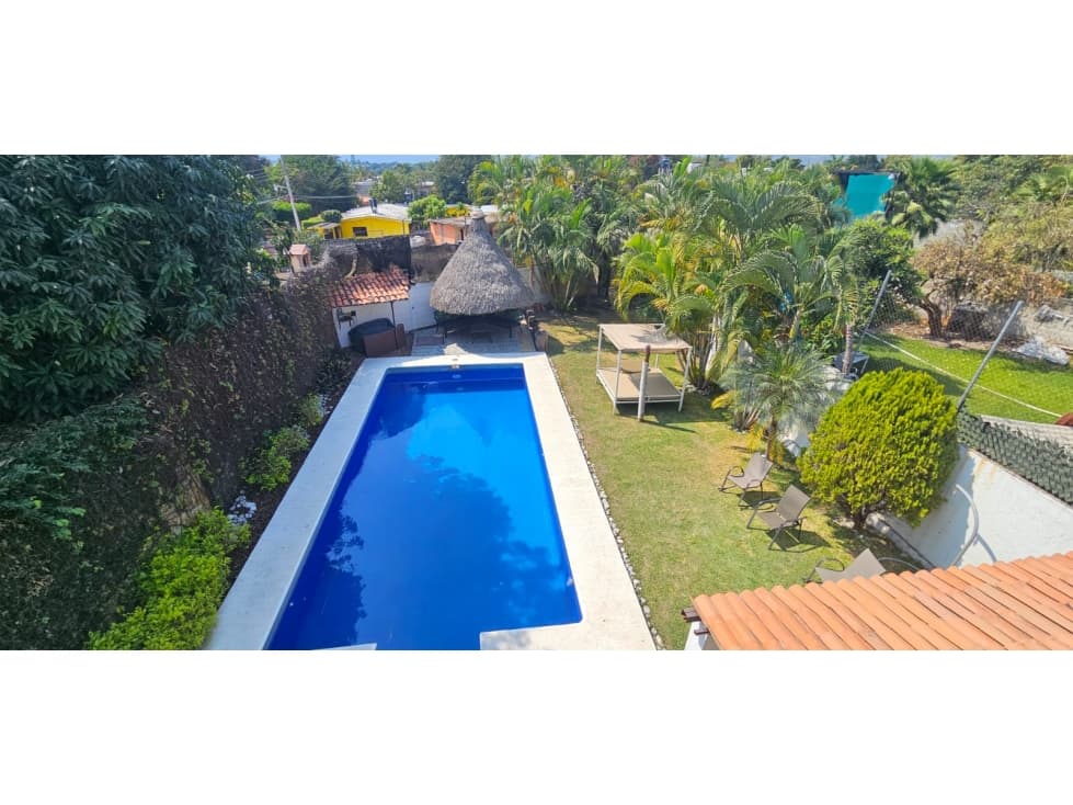 Exclusiva Propiedad de Descanso con Amplio Terreno y Alberca — foto 2