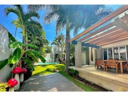 CASA EN FRACCIONAMIENTO EN VISTA HERMOSA