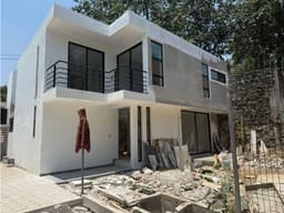 PREVENTA | Casa Nueva al Norte de Cuernavaca Portón y Alberca