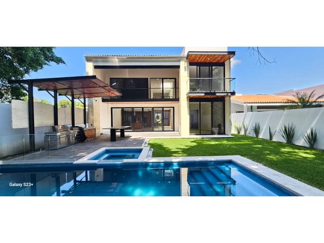 Hermosa Residencia en Paraíso Country Club Seguridad 24/7