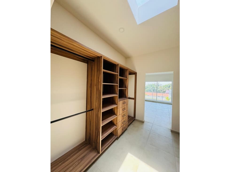 Vive en Burgos Bugambilias: Casa con Jardín y Alberca — foto 4