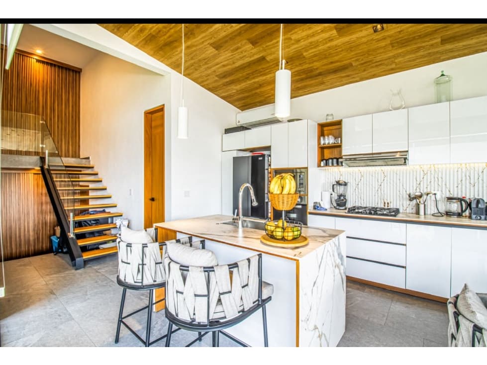 Residencia Moderna con Iluminación Natural en Lomas de Cocoyoc — foto 5