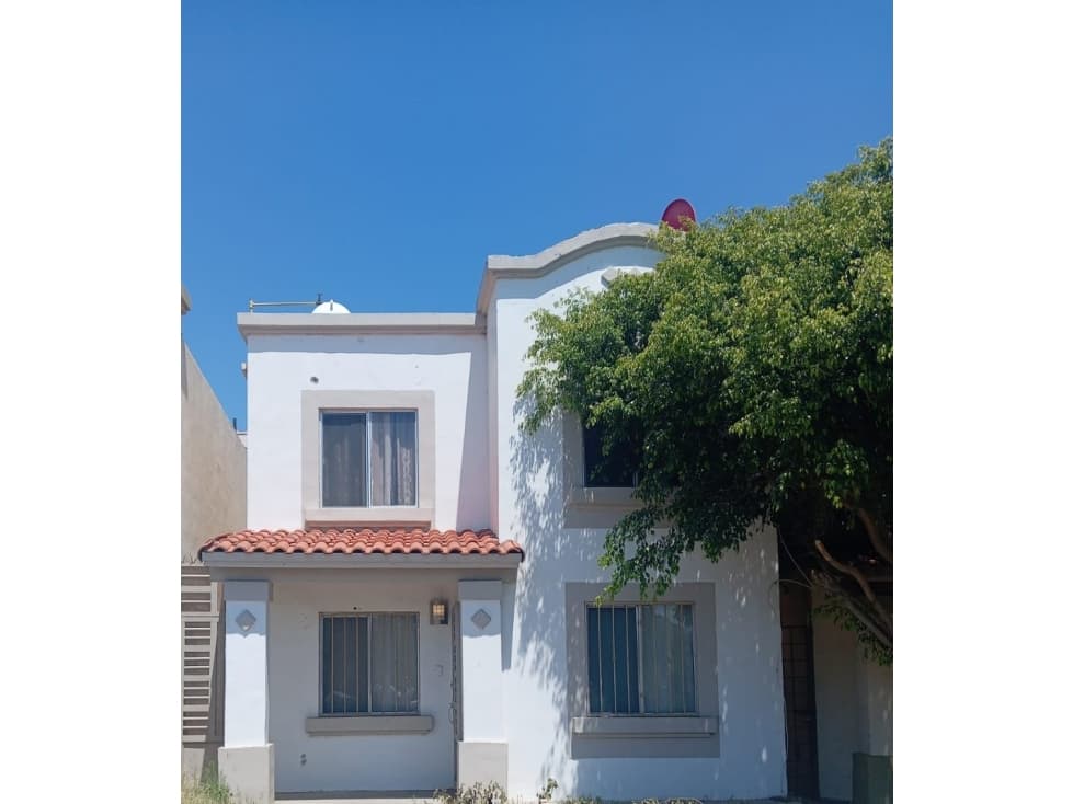 Bonita Casa en Venta en Villas del Prado, Ensenada — foto 1