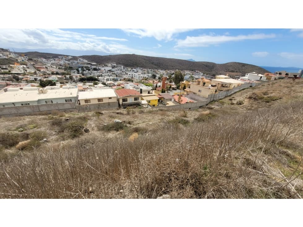 Amplio terreno en venta en Lomas de la Moderna — foto 2