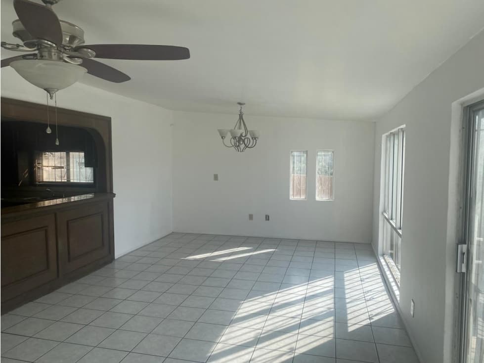 Casa Amplia en Renta en Col. Azteca — foto 6
