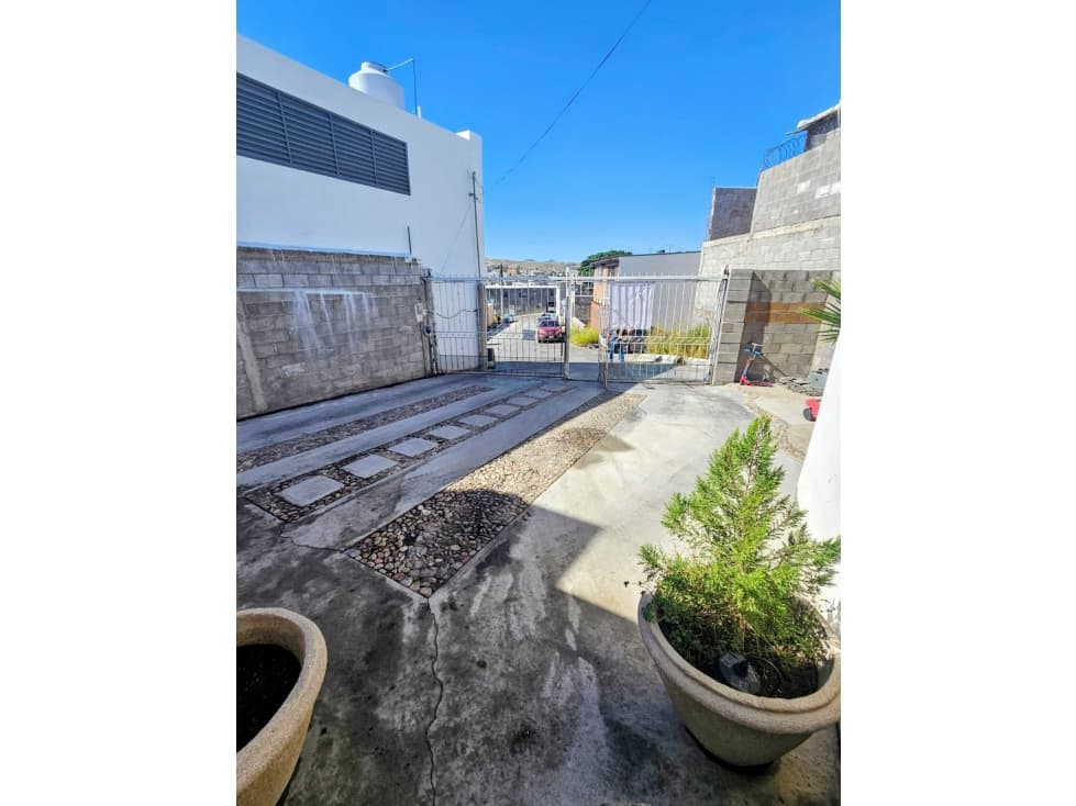 FRACC. JARDINES UNIVERSIDAD ... VENTA - VENTA - VENTA !!! — foto 6