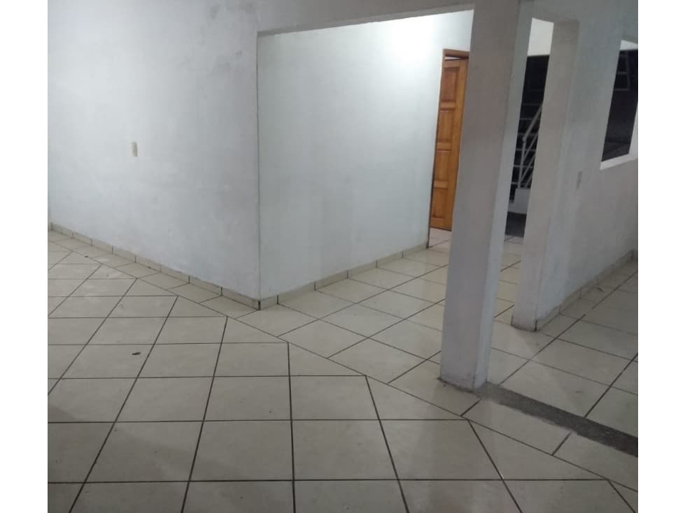 Venta de Casa Sola en Otilio Montaño — foto 2