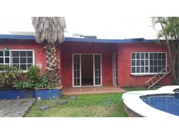 Venta de Casa Sola en La Colonia Volcanes