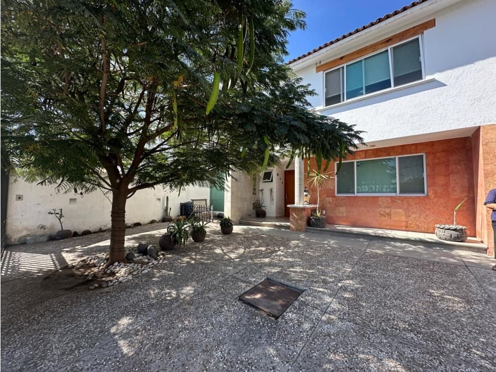 VENTA CASA DE AUTOR, ESQUINA PRIVADA JURIQUILLA QUERETARO — foto 1