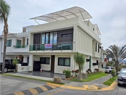 Casa 138-i en esquina, con roof, en la cima de zapopan
