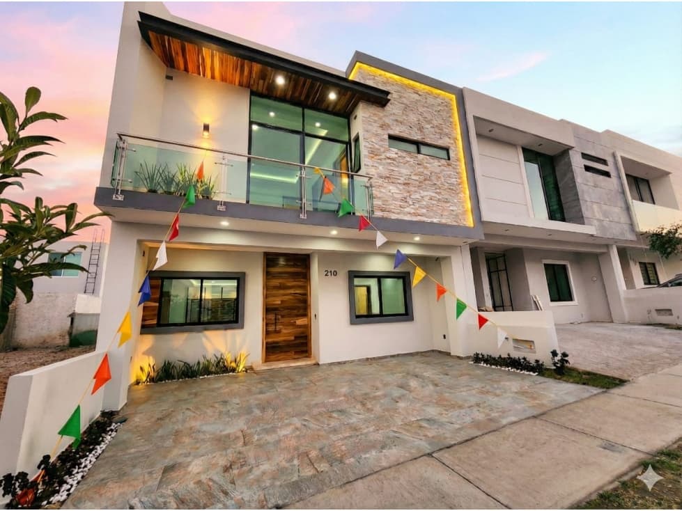 CASA 210-G LA CIMA ZAPOPAN, EXCELENTES ACABADOS — foto 1