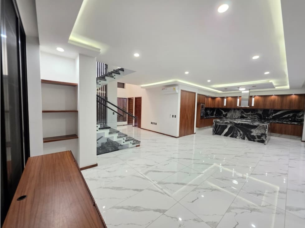 RESIDENCIA #303-G EN VENTA 4 NIVELES CON SOTANO — foto 6