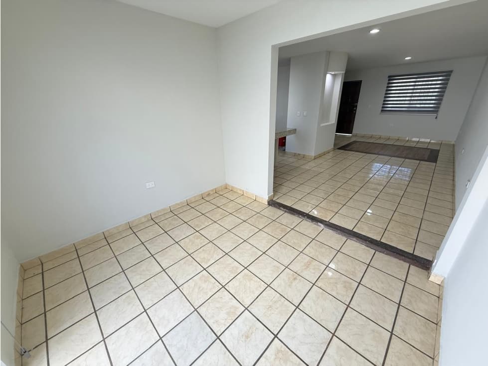 CASA EN RENTA SIN MUEBLES 3 RECS. CERCA DE RAFAEL BUELNA — foto 5