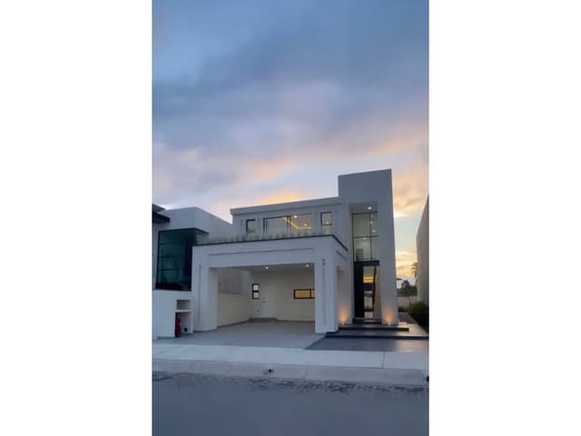 Preciosa Casa en Venta en Paraíso Marina Mazatlán