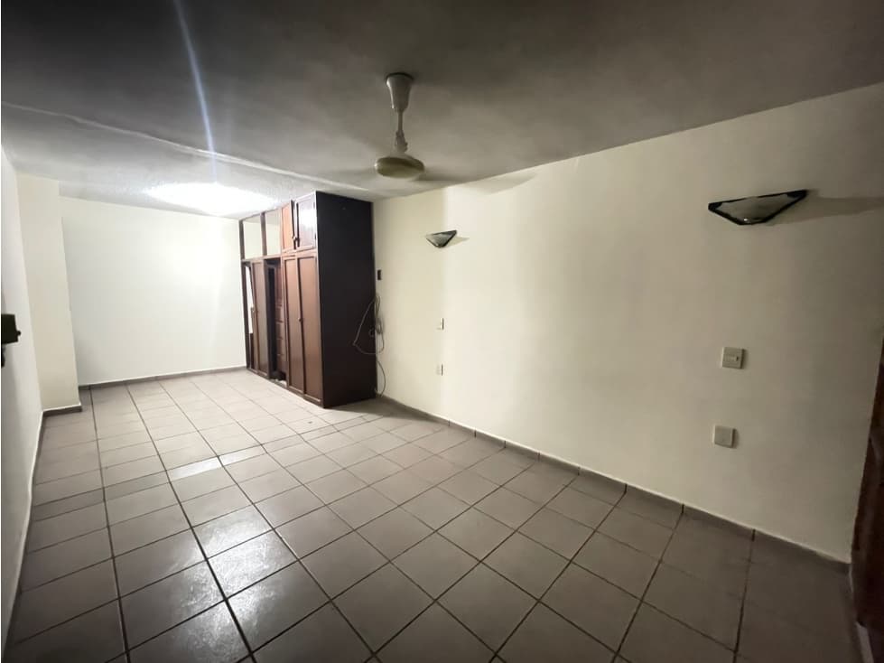 SE RENTA CASA SIN MUEBLES EN VALLE DORADO — foto 6